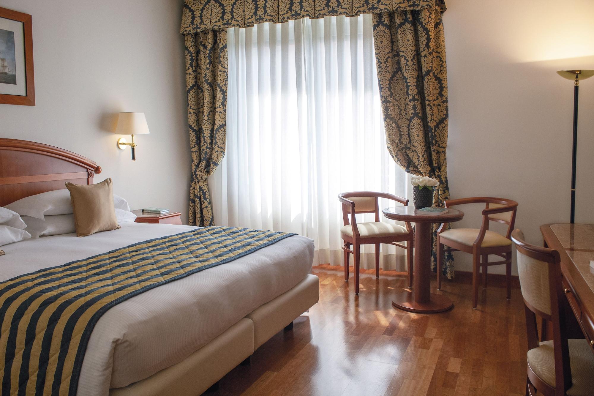 Starhotels Vespucci Hotel