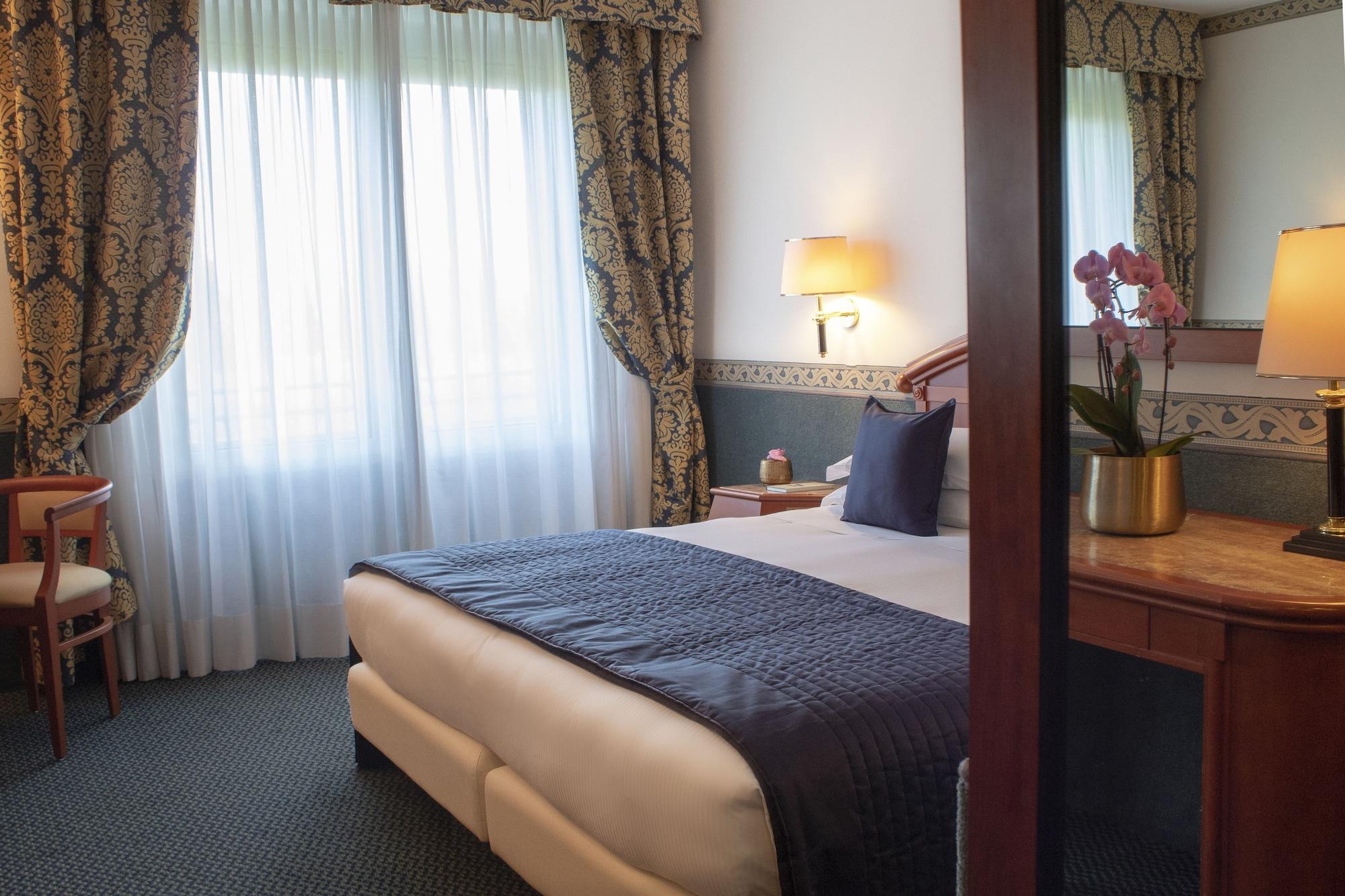 Starhotels Vespucci Hotel